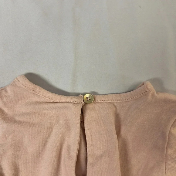 Tahari - long sleeve onesie top/shirt. Size 3-6 months - Picture 4 of 4